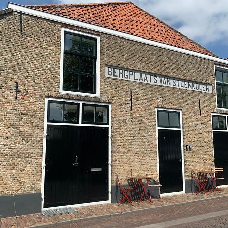 Pakhuis Aan De Haven - Bakboord Zierikzee Eksteriør bilde