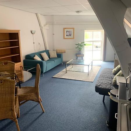 Pakhuis Aan De Haven - Bakboord Zierikzee Eksteriør bilde